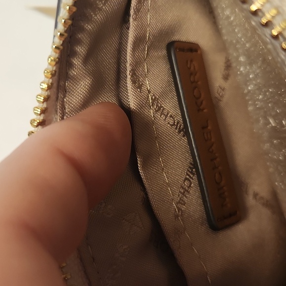 Michael Kors Credit Card Keychain Jet Set Coin Pouch NEW Vanella - Picture 6 of 10